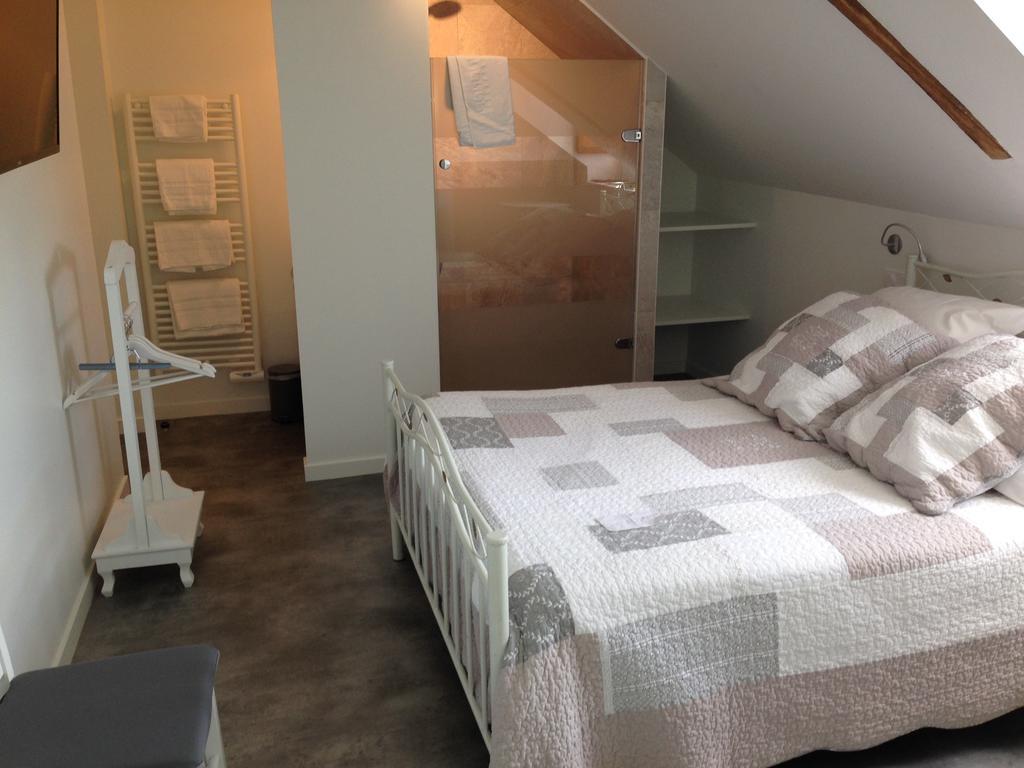 Auberge Saint Hernin Pluherlin Habitación foto