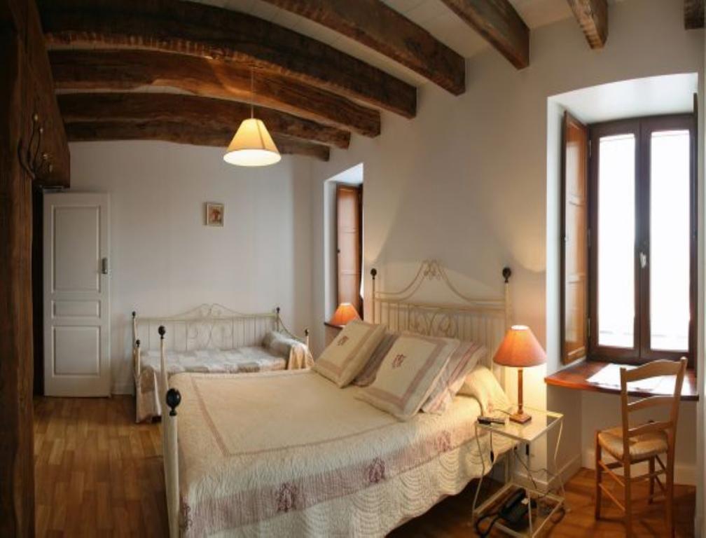 Auberge Saint Hernin Pluherlin Habitación foto